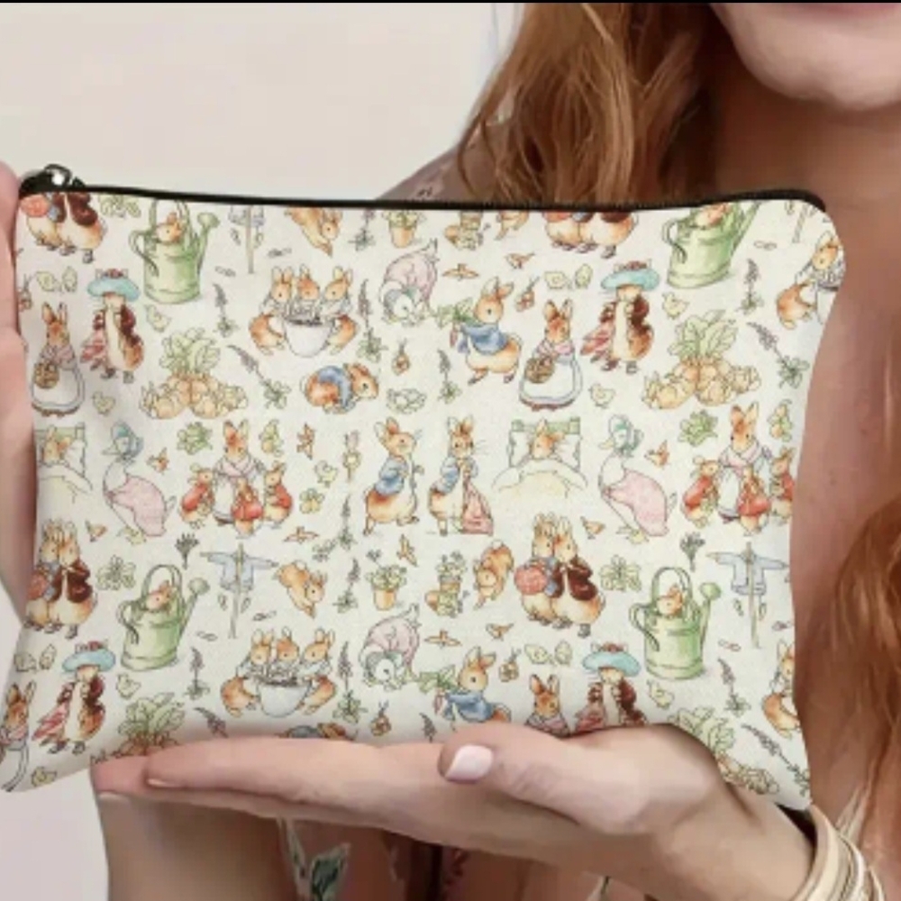 Charming Beige Cosmetic Bag with Animal Print - Picture 2 of 6